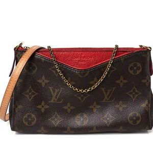 💯 Louis Vuitton Pallas Clutch in Cherise